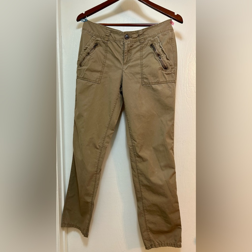 ANNE. TAYLOR LOFT LIGHTWEIGHT KHAKIS
